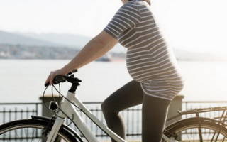 Можно ли беременным ездить на велосипеде